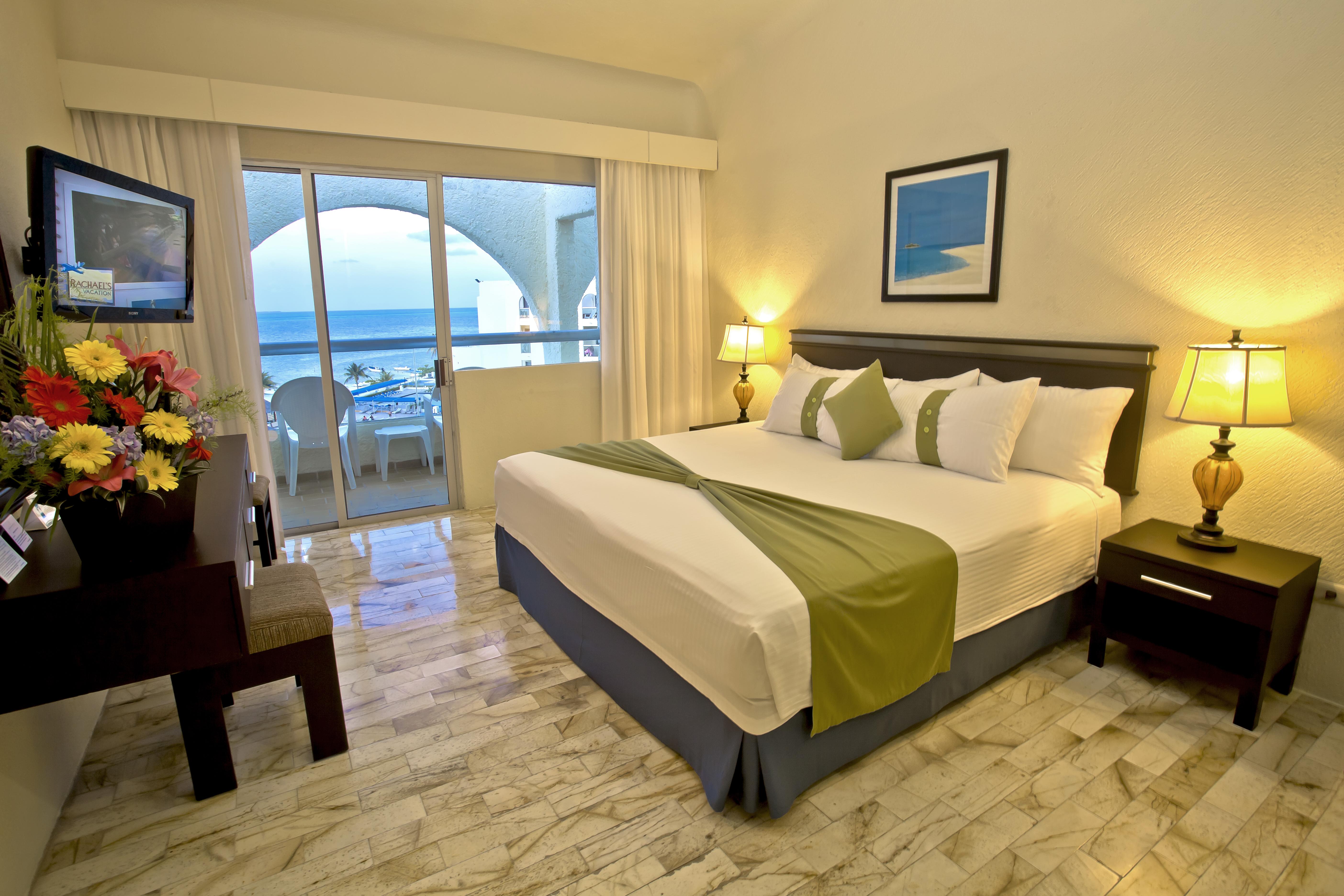 Aquamarina Beach Hotel Cancun Exterior photo